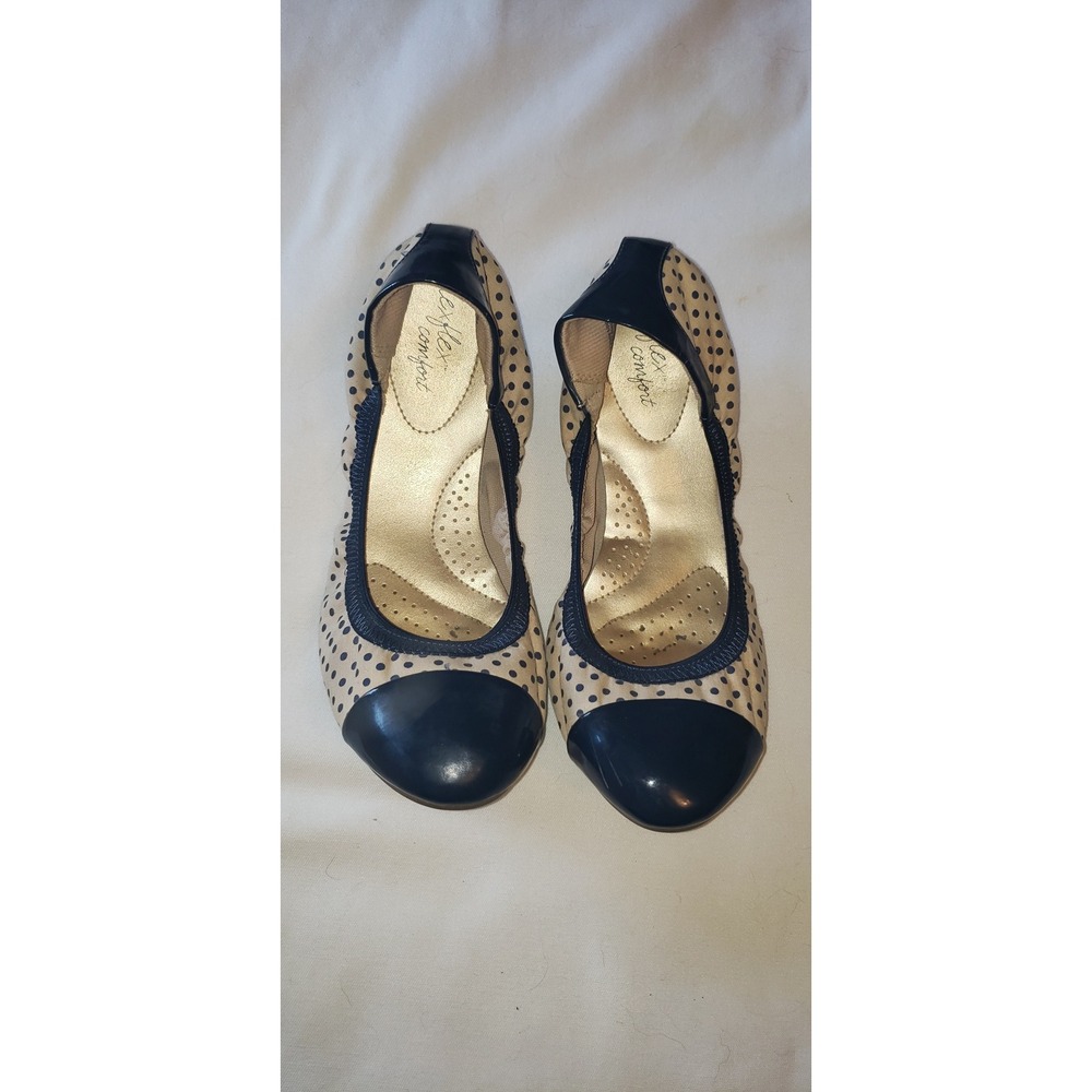 Dexflex Comfort Womens Polka Dot Cap Toe Ballet Flats Navy Tan Size 7.5